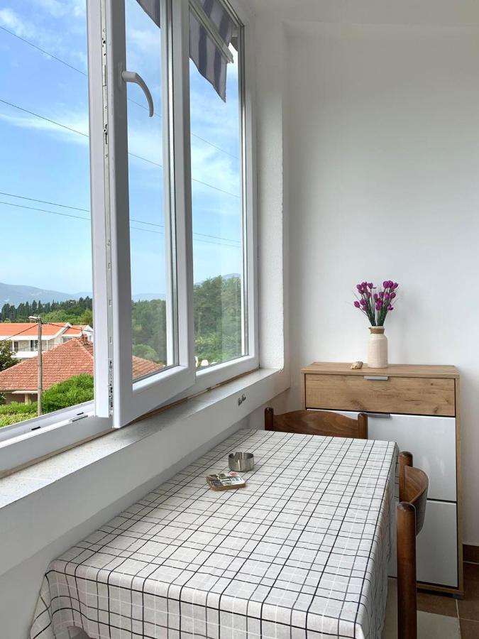 Apartman Dma Tivat Exteriér fotografie